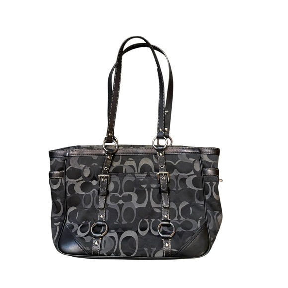 Coach - Picture 2 of 6